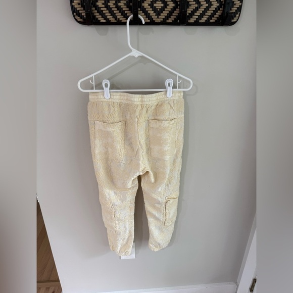 Johnny Was Love Pull On Embroidered Cargo Pants - Off White/Cream - Size Small - Picture 9 of 16